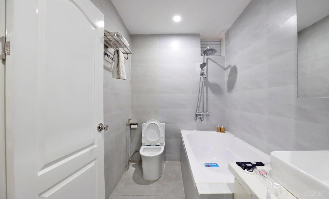 Luxe Paradise Residence 19 To Ngoc Van Hanoi Exterior foto